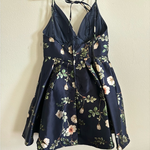 Prom Dress - Picture 8 of 10